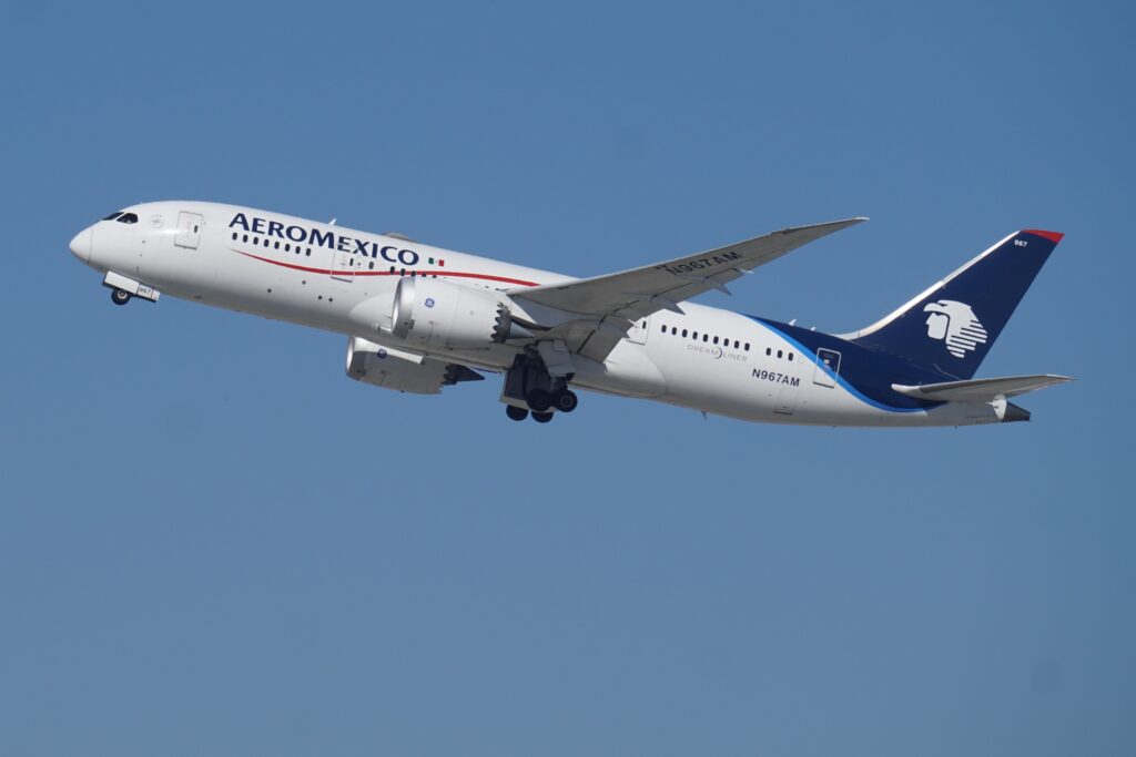 AEROMEXICO AIRCRAFT TAKEOFF at Los Angeles International Airport November 2024