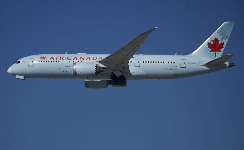 AIR CANADA AIRCRAFT LANDING (5) at Los Angeles International Airport November 2024