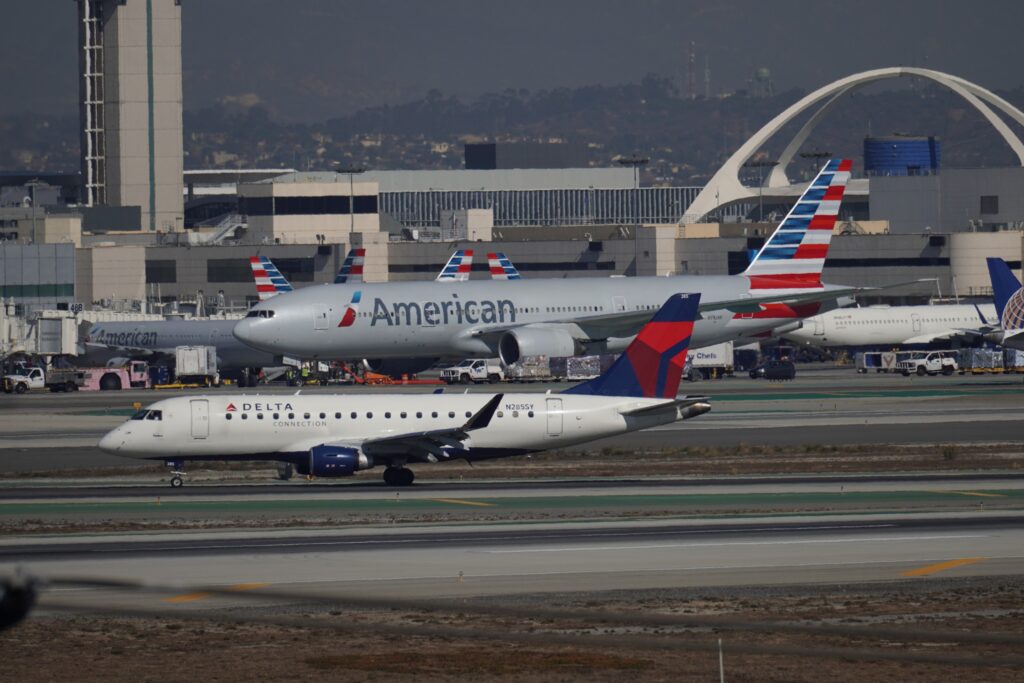 AMERICAN AIRLINES AND DELTA AIRLINES AICRAFT at Los Angeles International Airport November 2024