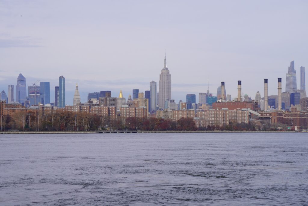 DSC00419 A view from a New York riverside seen in New York City in November 2021