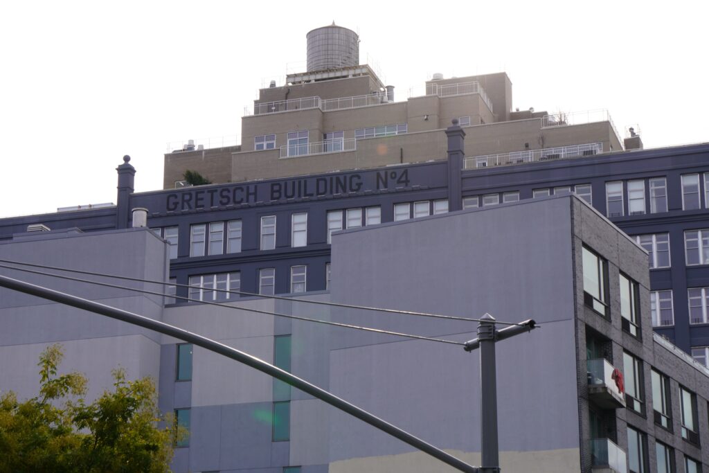 DSC00480 Gretsch Building No.4 seen in New York City in November 2021