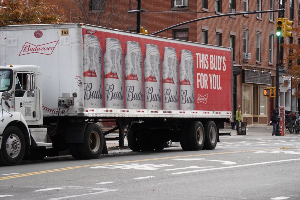 DSC00897 Budweiser truck seen in New York City in November 2021