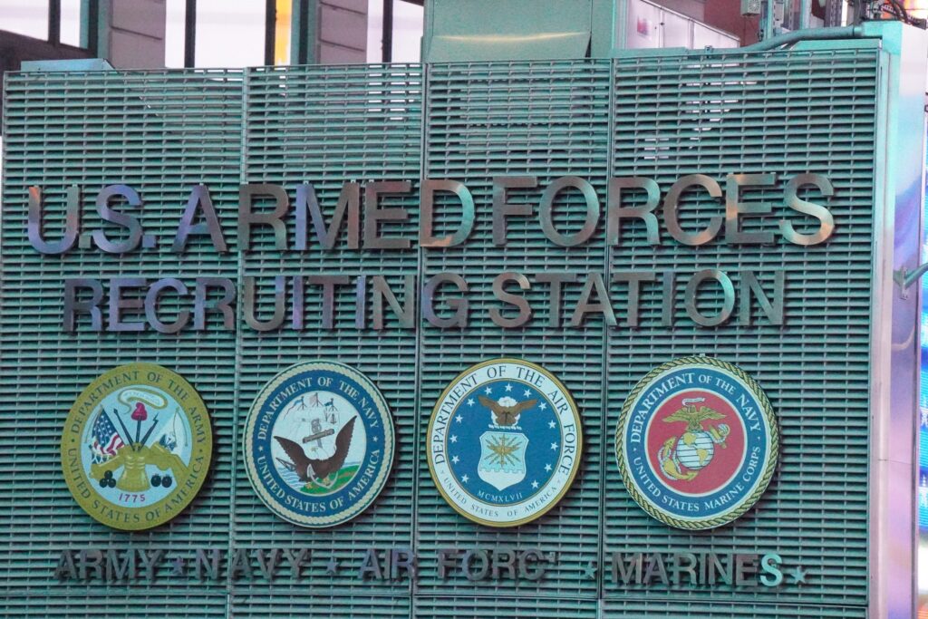 DSC01155 US Armed Forces Recruiting Station seen in New York City in November 2021