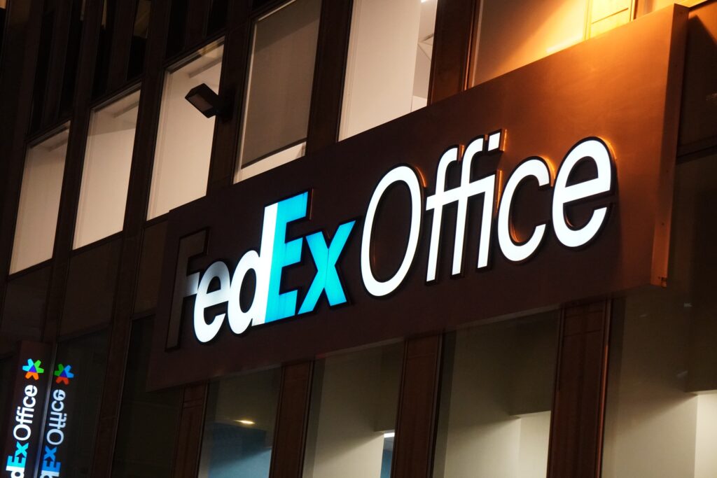DSC01236 FedEx Office seen in New York City in November 2021