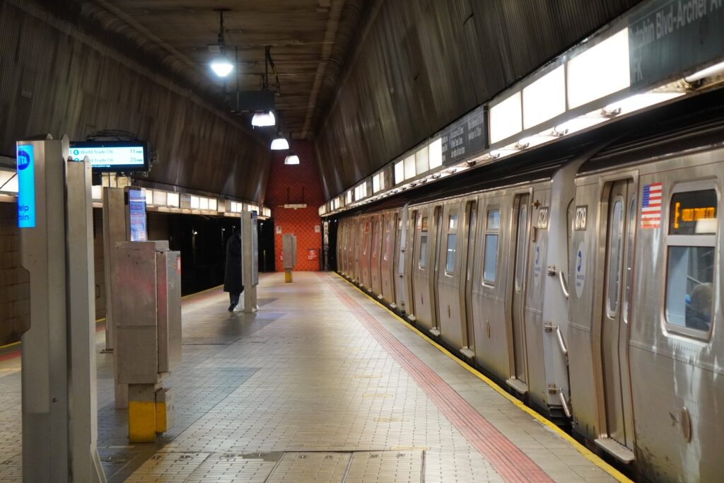 DSC01534 Subway station platform seen in New York City in November 2021