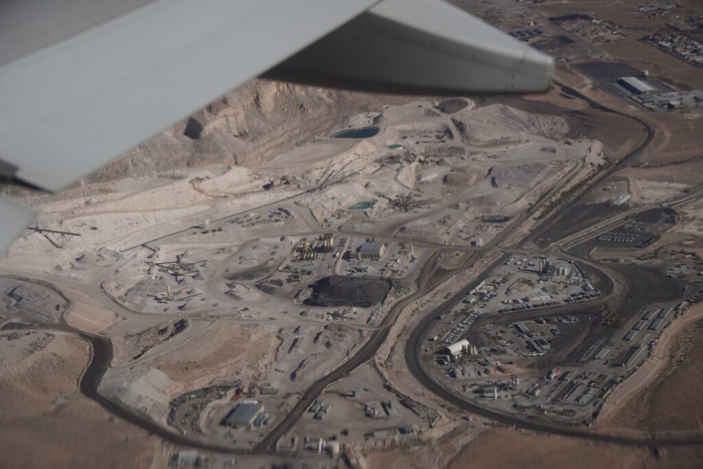 LOS ANGELES TO CHICAGO (8) LA to Chicago November 2024