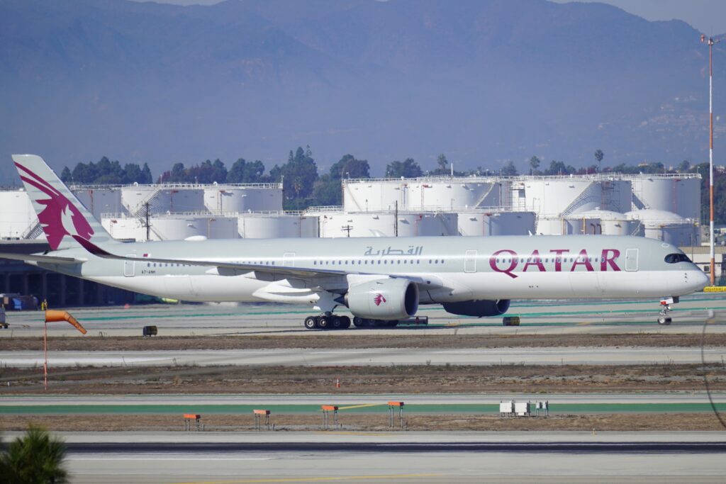 QATAR AIRWAYS AIRCRAFT at Los Angeles International Airport November 2024